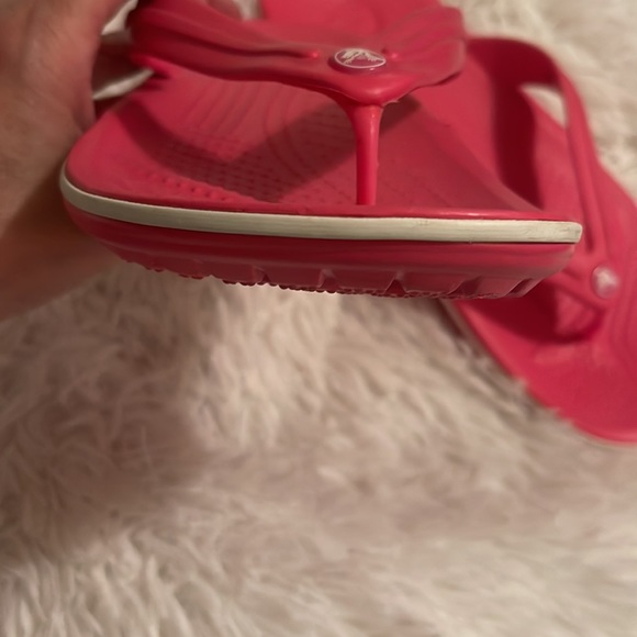 Women’s crocs hot pink men’s size 7 - Picture 6 of 12